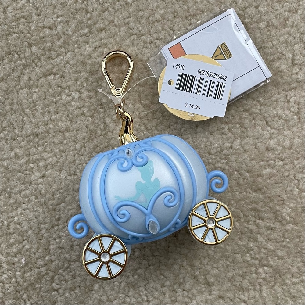 Bath & Body Works Disney Princess Cinderella’s Carriage PocketBac Holder - Picture 13 of 16